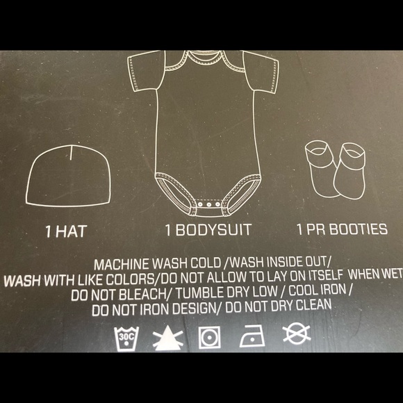 NEW BABY BODYSUIT BOOTIES 0-6M WONDER WOMAN INFANT BABY - Picture 5 of 6